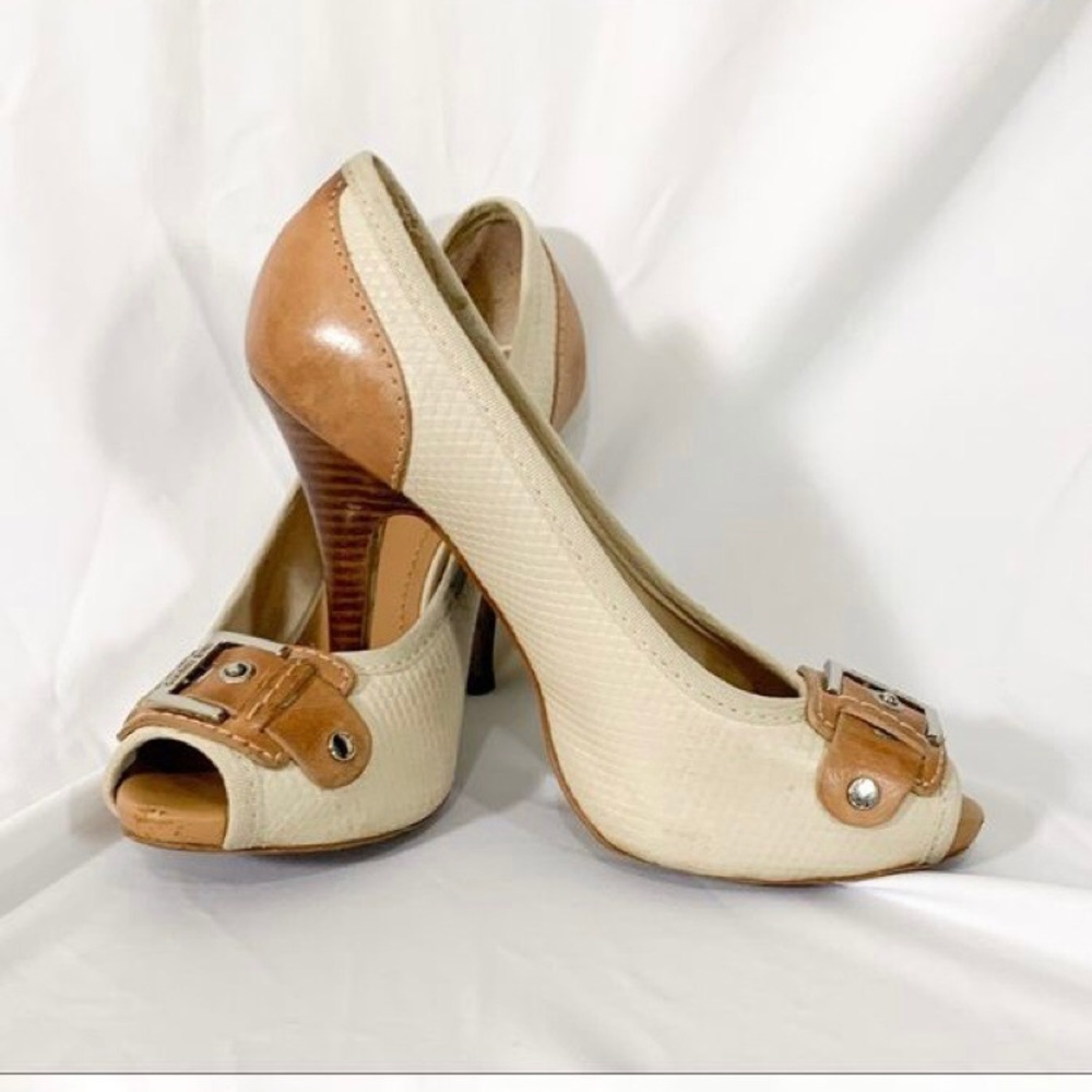 Gianni Binni heels peep toe size 8M